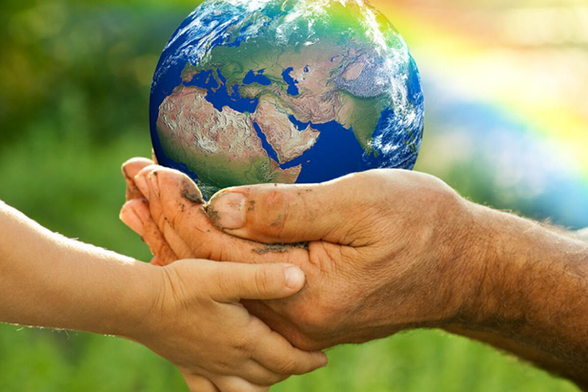 mani-giunte-mondo-festa-creato