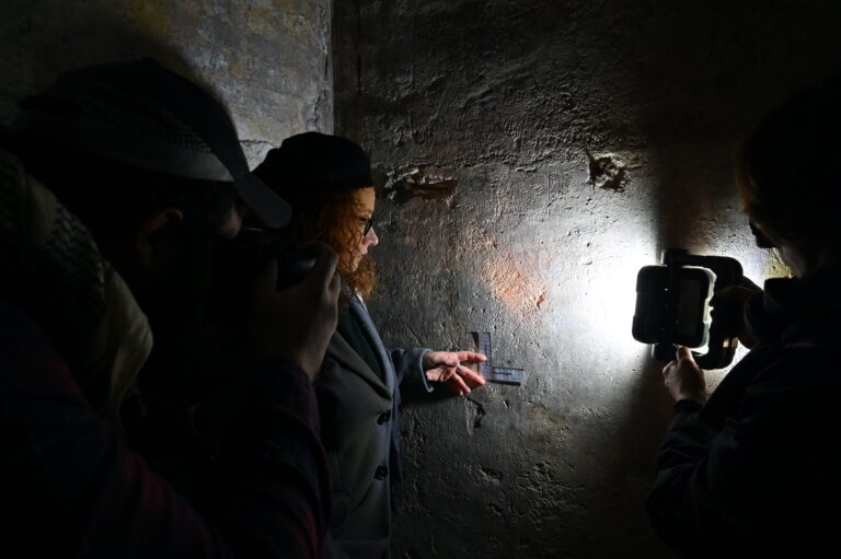 23 - I graffiti a Palazzo Ducale