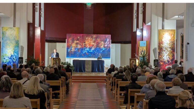 88e5b562-c0ef-4f79-998d-678f91e4546e