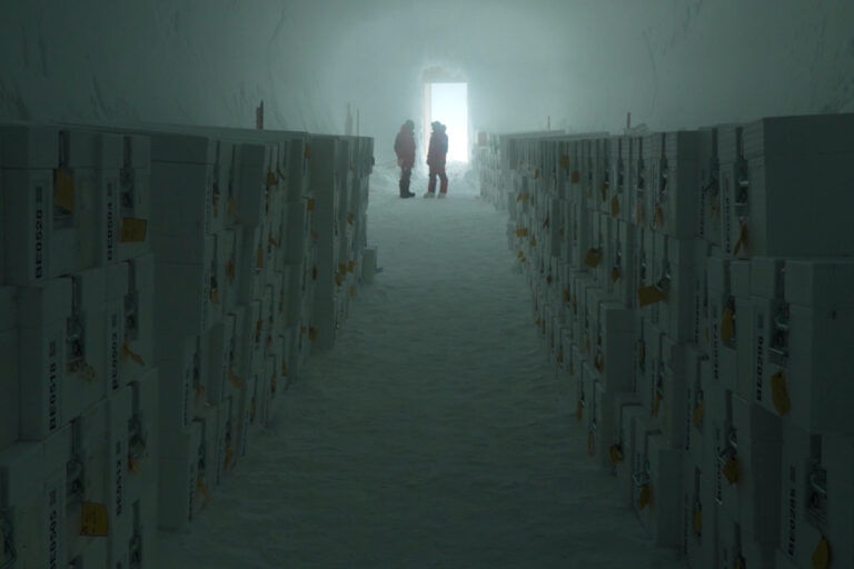 vista-dall-interno-dell-ice-memory-sanctuary